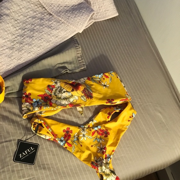 Zaful 2pcs swimsuit - Picture 2 of 2